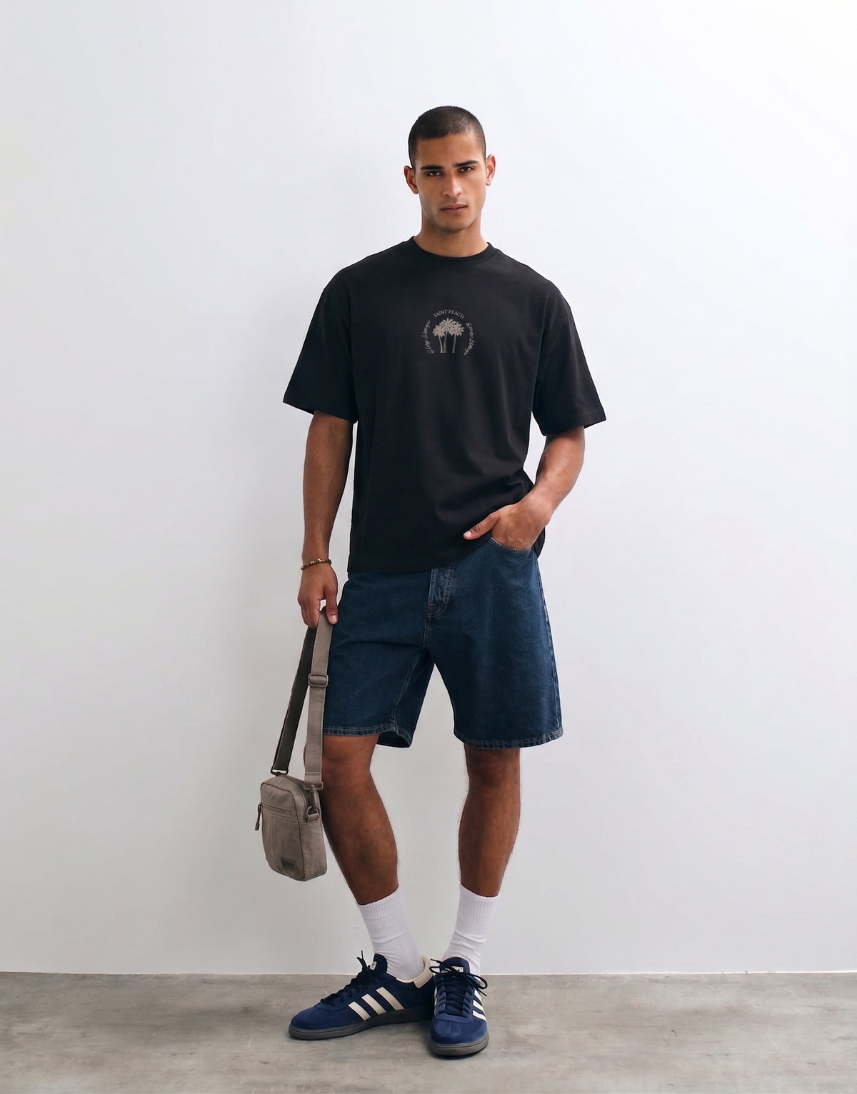 Unisex Black Oversized T-shirt