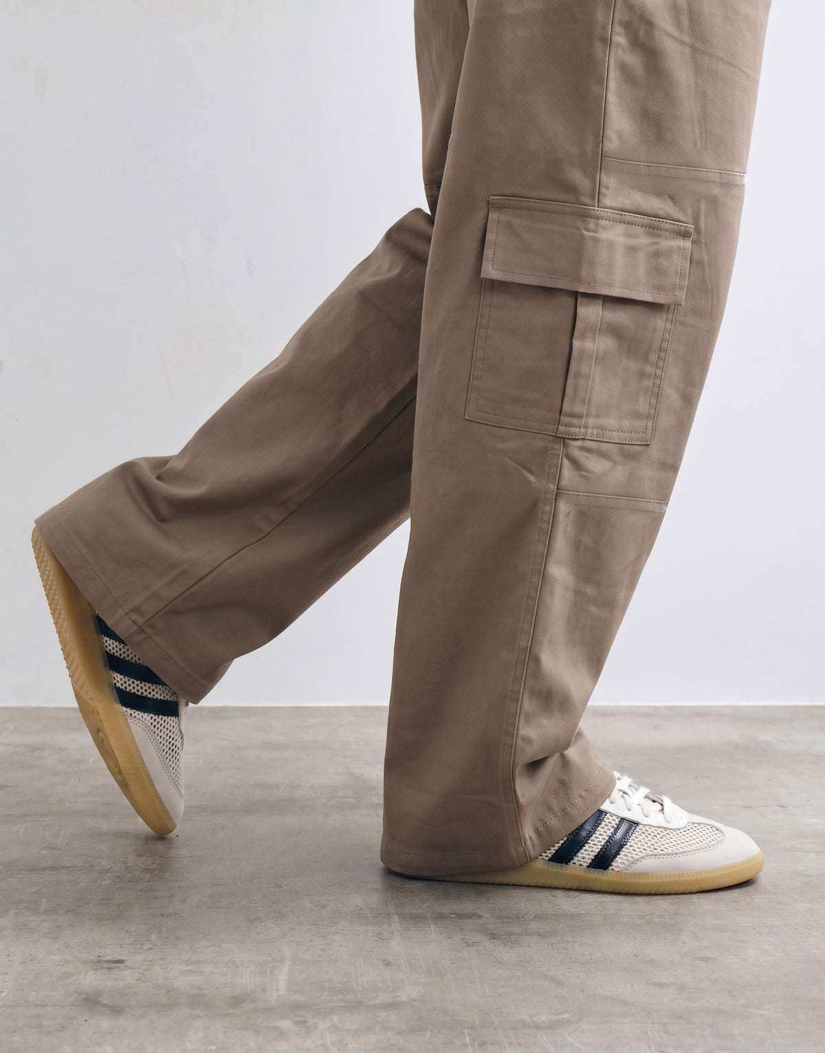 Mushroom Mid Rise Cotton Cargo