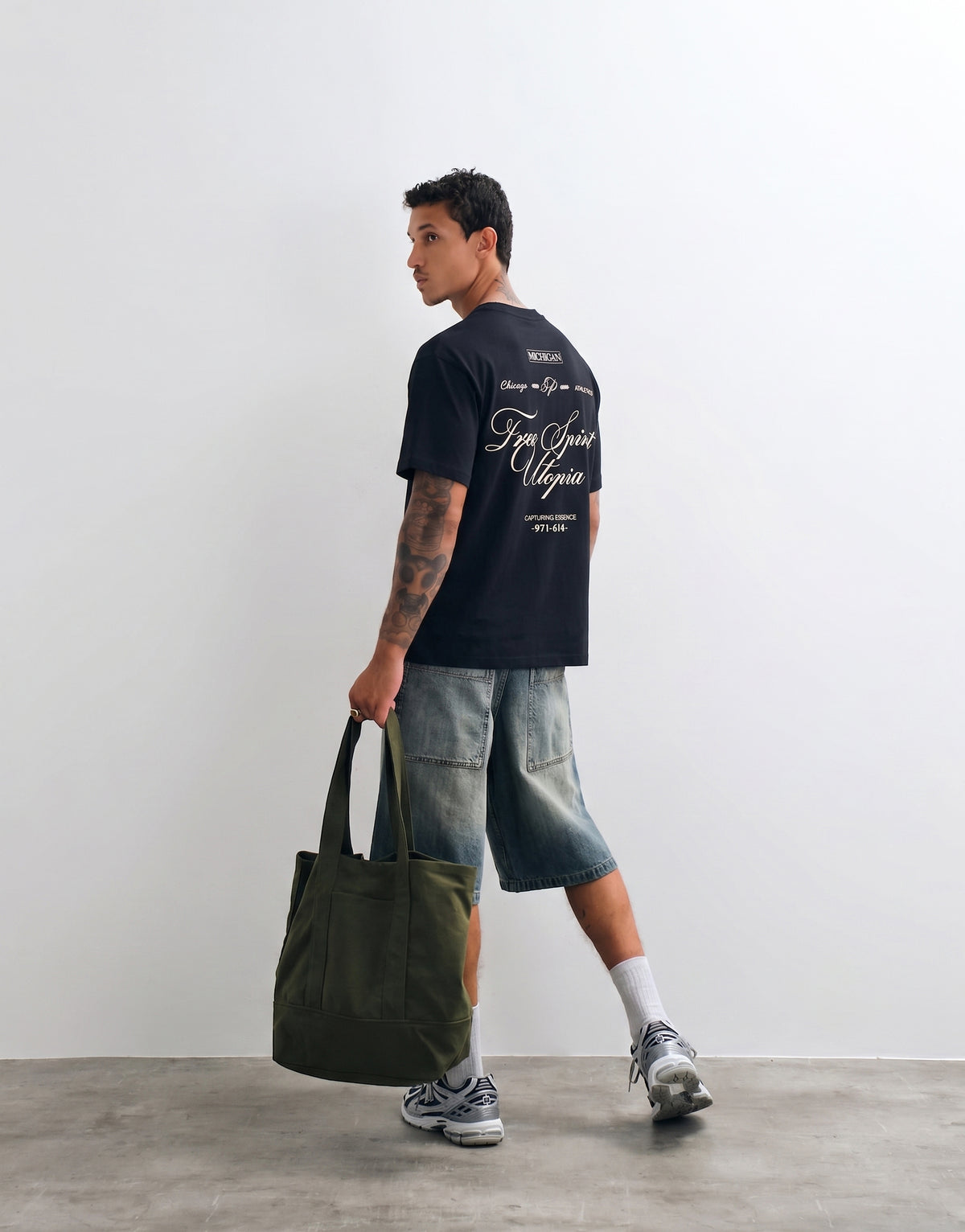 Unisex Black Oversized T-shirt